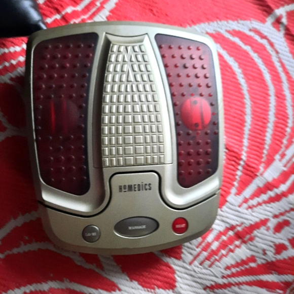 Foot massage - Picture 1 of 3